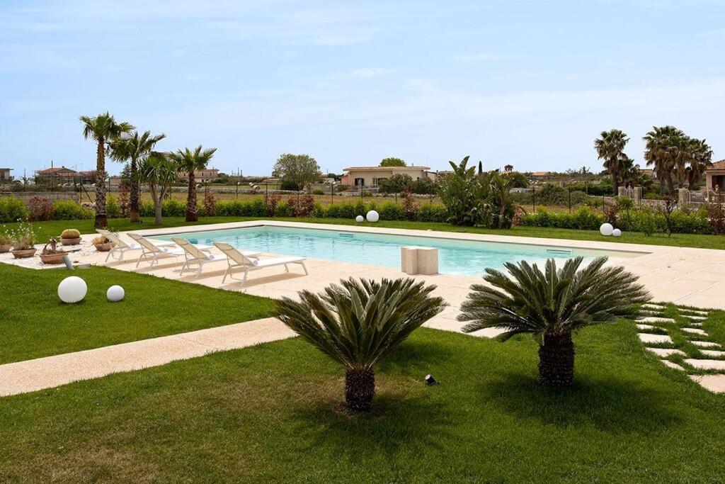 Villa Paradiso With Private Pool, Bbq Area, Huge Garden And Free Parking Modica Exterior foto